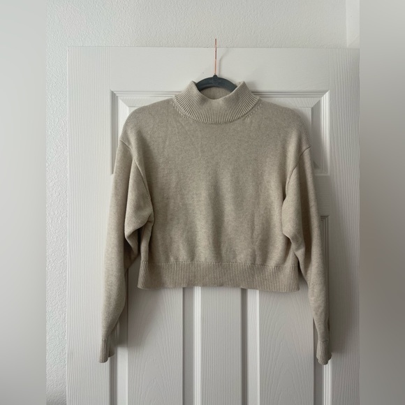 ARITZIA Wilfred Free Cropped Sweater Size S - Picture 1 of 6